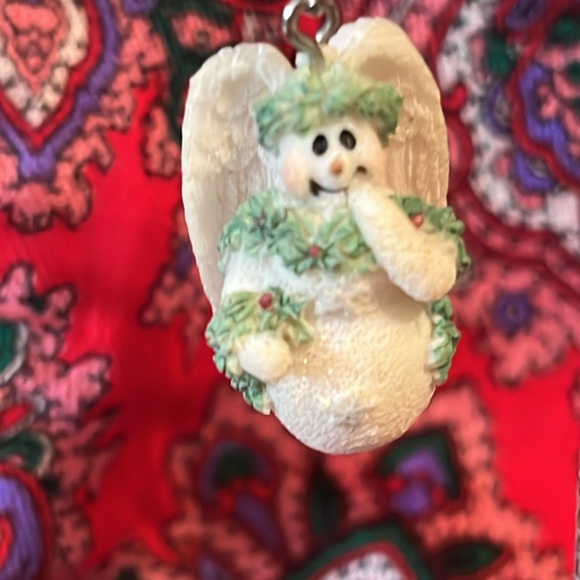 Angel Snowman earrings on silver tone shepherds hooks, like new - Picture 1 of 6